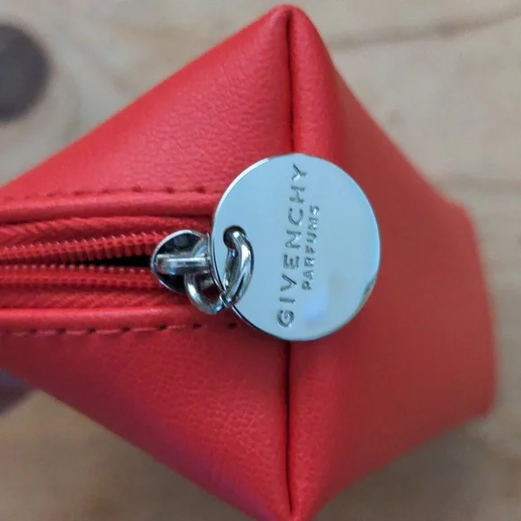 NWOT Givenchy Makeup Bag - Picture 4 of 6